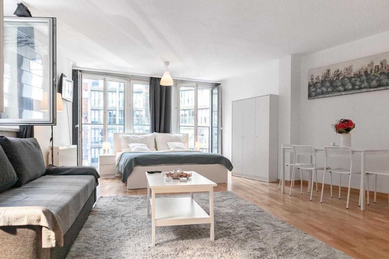Gasometer Apartment - Designer Building With Amazing View Wien Exterior foto